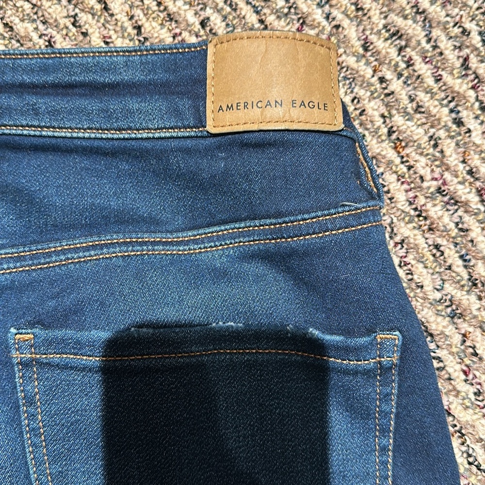 American Eagle Ripped Stretchy Skinny Jeans - Picture 4 of 5